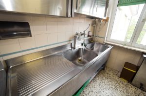 stainless-steel-sinks