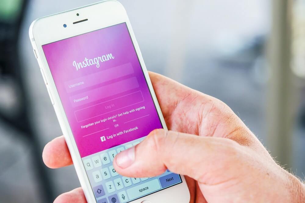 7 Ways To Promote Your Travel Agency on Instagram instagram-post-template
